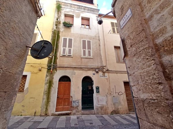 appartamento in vendita a Sassari in zona Centro Storico