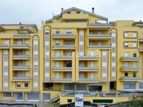 negozio in vendita a Sassari in zona Carbonazzi / Acquedotto