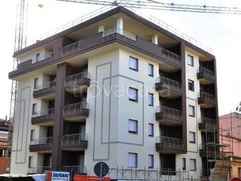 negozio in vendita a Sassari in zona Luna e Sole / Prunizzedda