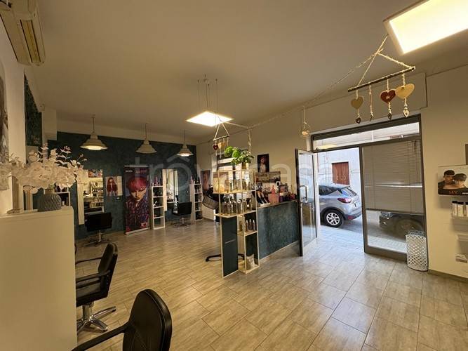 negozio in vendita a Sassari in zona Centro Storico