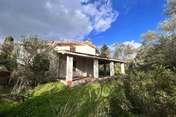 casa indipendente in vendita a Sassari