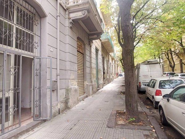 negozio in vendita a Sassari in zona Carbonazzi / Acquedotto