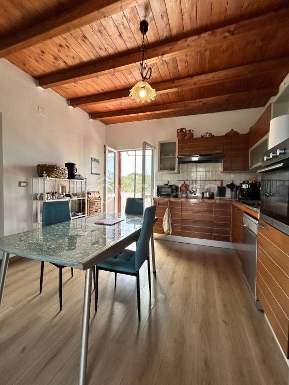 casa indipendente in vendita a Sassari in zona Caniga