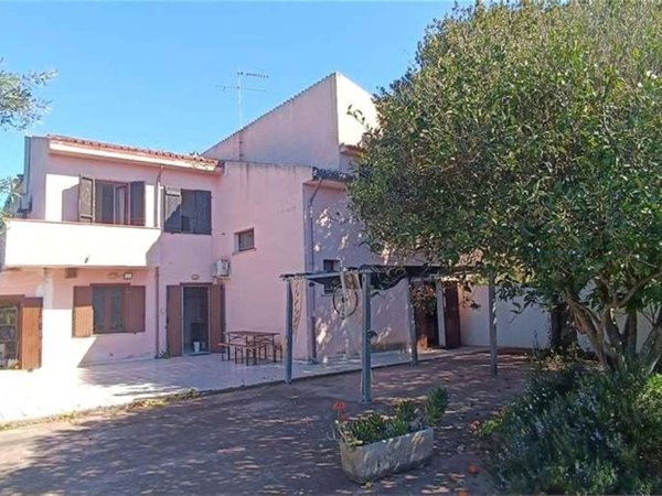 casa indipendente in vendita a Sassari in zona Carbonazzi / Acquedotto