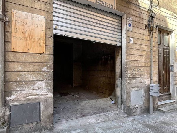 locale commerciale in vendita a Sassari in zona Centro Storico