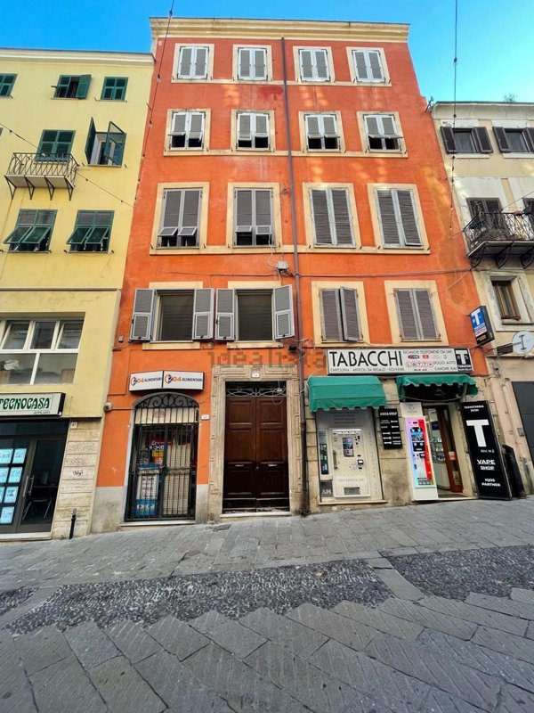 locale commerciale in vendita a Sassari in zona Centro Storico