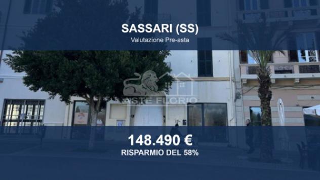 negozio in vendita a Sassari in zona Centro Storico