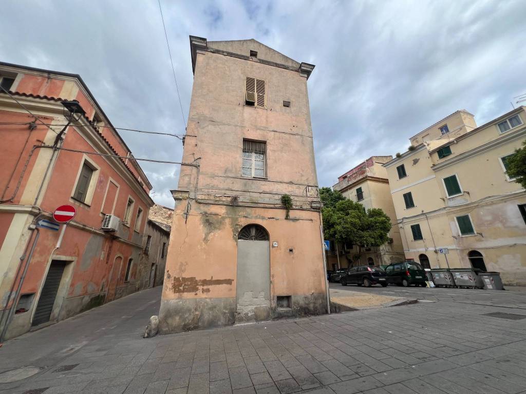 appartamento in vendita a Sassari in zona Centro Storico