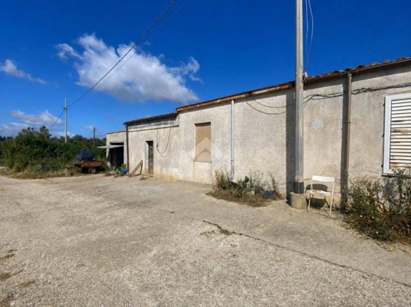 casa indipendente in vendita a Sassari in zona Bancali
