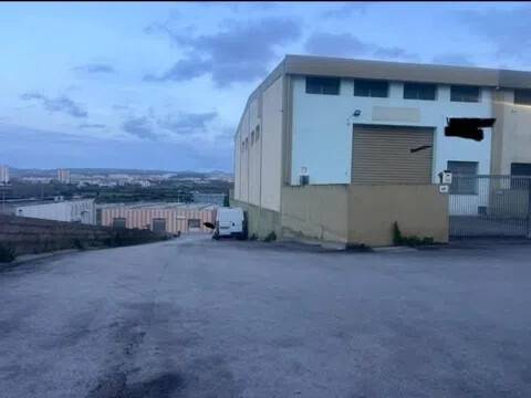 locale commerciale in vendita a Sassari in zona Predda Niedda