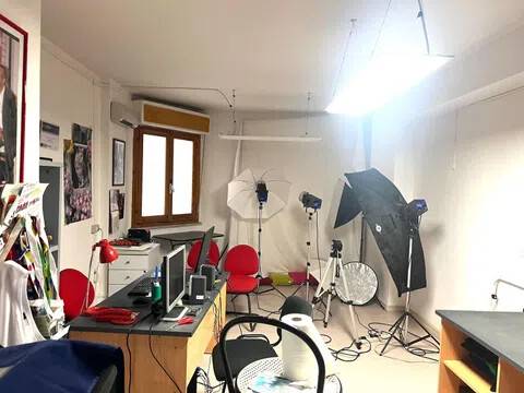 ufficio in vendita a Sassari in zona Carbonazzi / Acquedotto