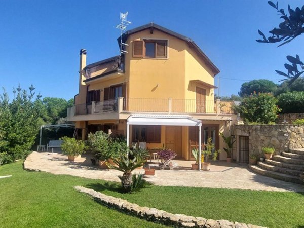 casa indipendente in vendita a Sassari in zona Luna e Sole / Prunizzedda
