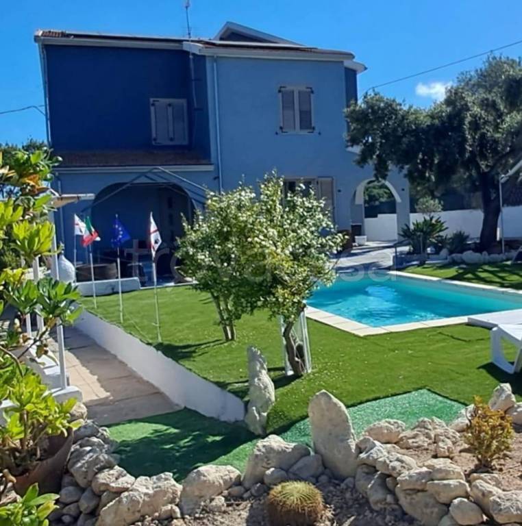 casa indipendente in vendita a Sassari in zona Platamona