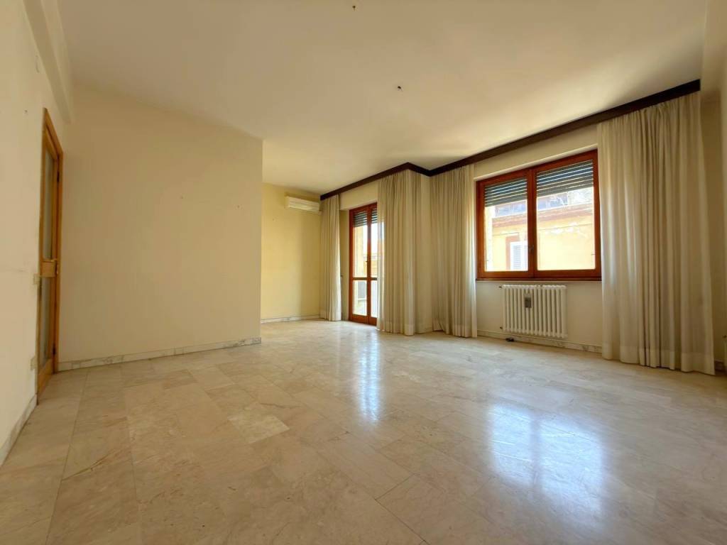 appartamento in vendita a Sassari in zona Centro Storico