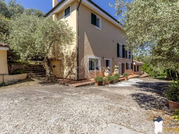 casa indipendente in vendita a Sassari in zona Latte Dolce
