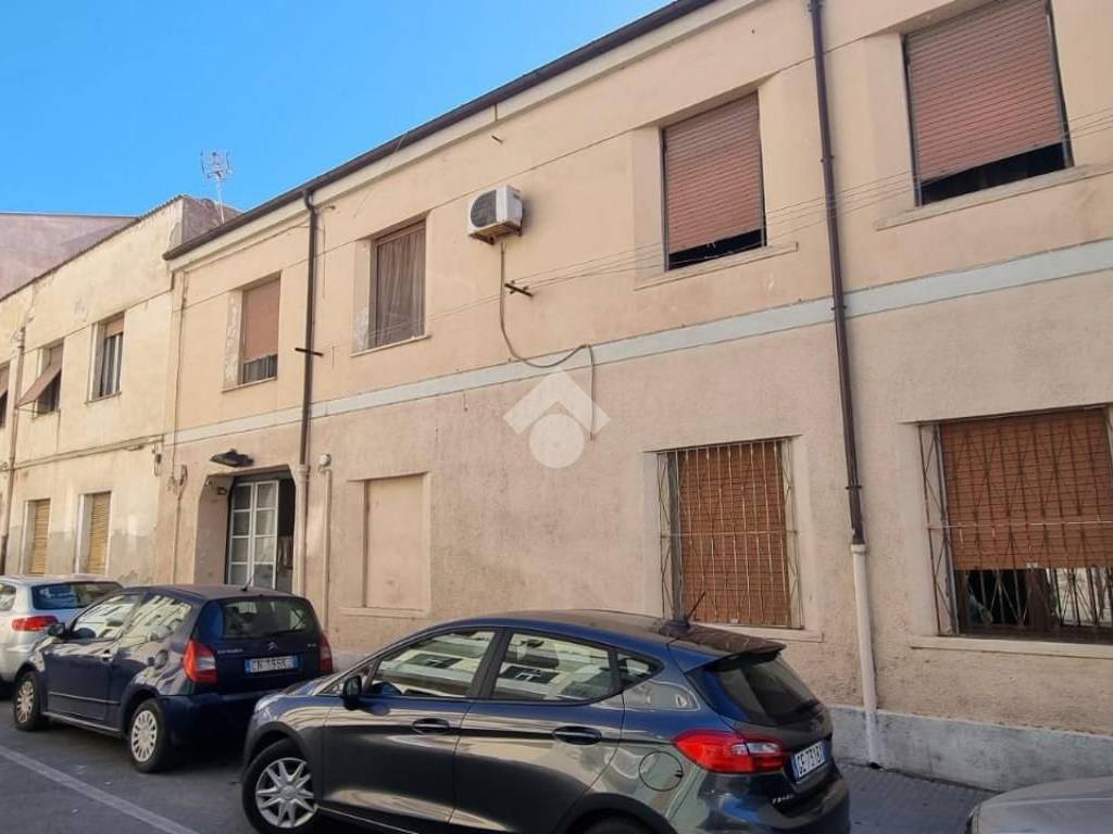negozio in vendita a Sassari in zona Monte Rosello