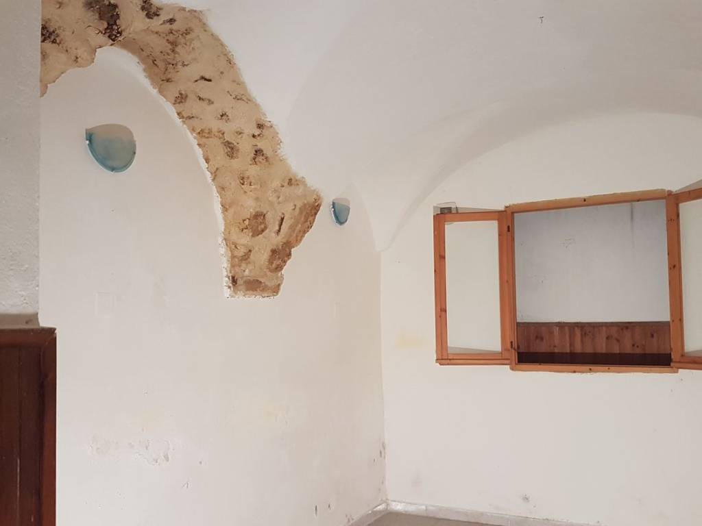 negozio in vendita a Sassari in zona Centro Storico