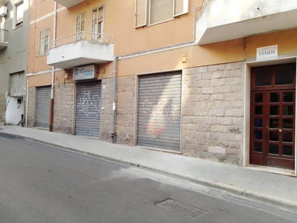 negozio in vendita a Sassari in zona Centro Storico