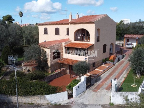 casa indipendente in vendita a Sassari in zona Monserrato / Rizzeddu