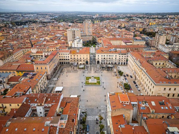 ufficio in vendita a Sassari in zona Centro Storico