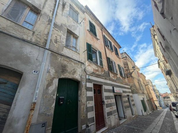 appartamento in vendita a Sassari in zona Centro Storico