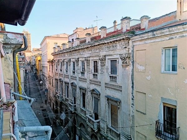 appartamento in vendita a Sassari in zona Centro Storico