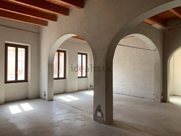 casa semindipendente in vendita a Sassari in zona Centro Storico
