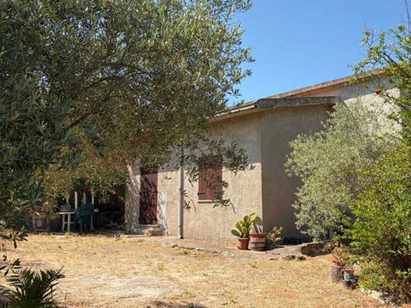 casa indipendente in vendita a Sassari in zona Latte Dolce