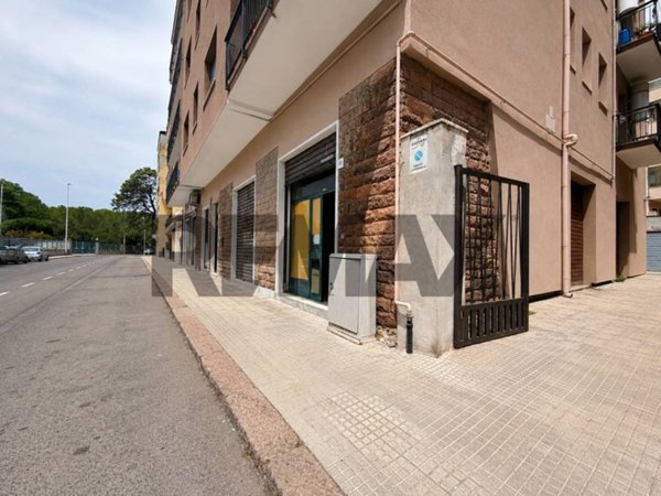 locale commerciale in vendita a Sassari in zona Monserrato / Rizzeddu
