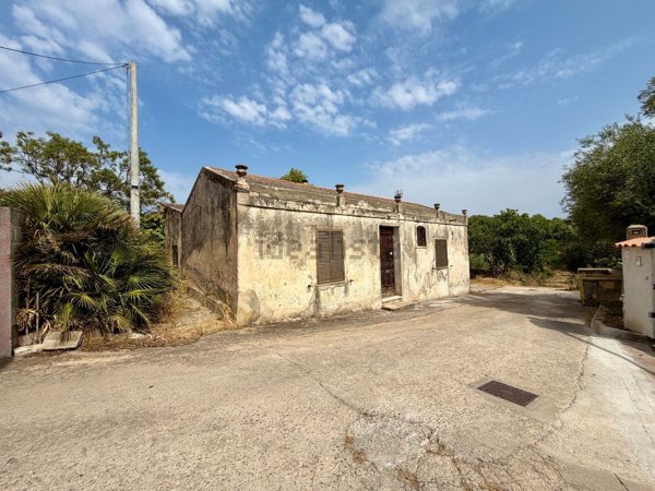 casa indipendente in vendita a Sassari in zona Li Punti