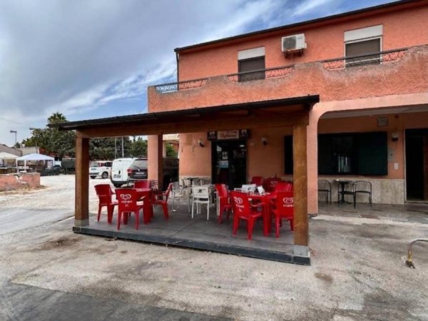 negozio in vendita a Sassari in zona San Giovanni