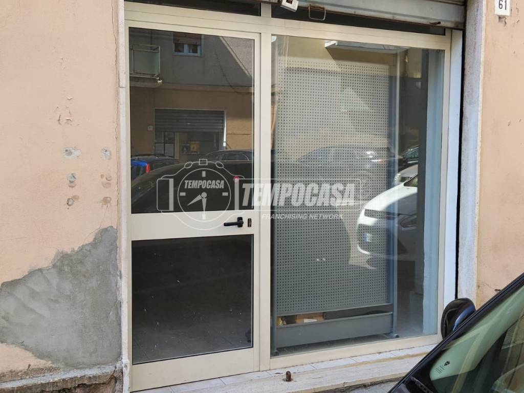 locale commerciale in vendita a Sassari in zona Centro Storico