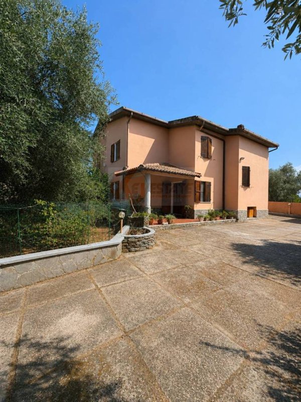 casa indipendente in vendita a Sassari in zona La Landrigga