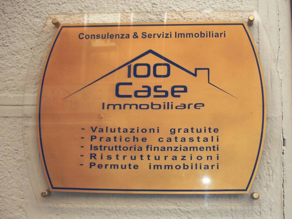 locale commerciale in vendita a Sassari