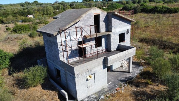 casa indipendente in vendita a Sassari in zona Caniga