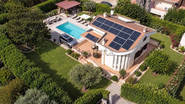 casa indipendente in vendita a Sassari in zona Caniga