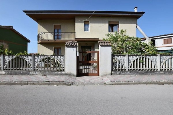 casa indipendente in vendita a Sedini