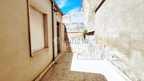 casa indipendente in vendita a Sennori