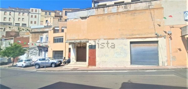 locale commerciale in vendita a Sennori