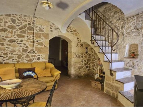 casa indipendente in vendita a Sennori