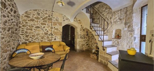 casa indipendente in vendita a Sennori