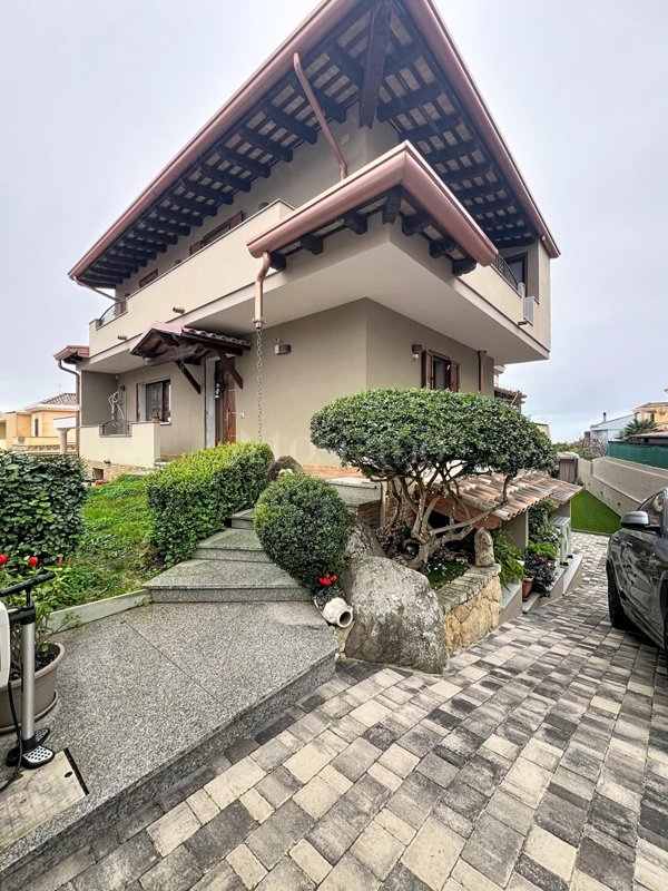 casa indipendente in vendita a Sennori