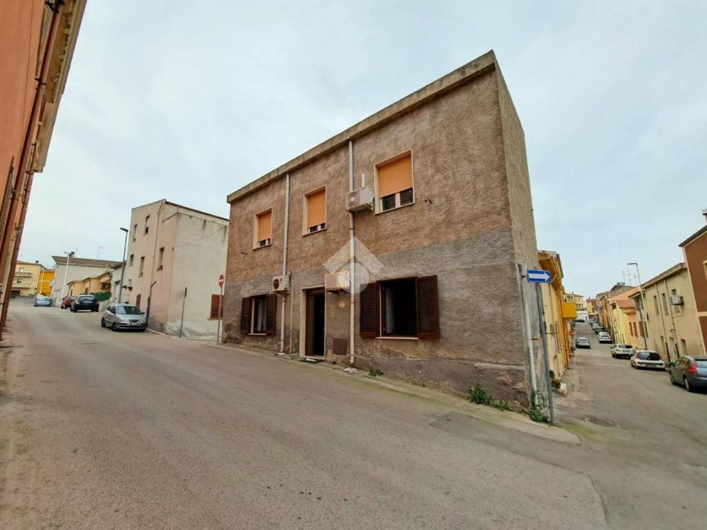 casa indipendente in vendita a Sennori