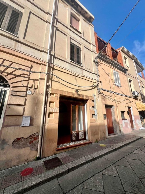 locale commerciale in vendita a Sennori