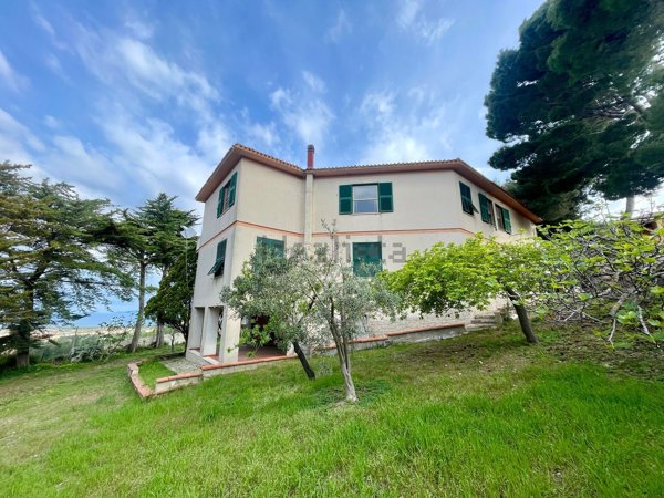 casa indipendente in vendita a Sennori