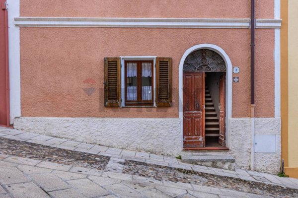 casa indipendente in vendita a Sennori