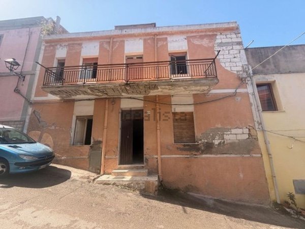 casa indipendente in vendita a Sennori