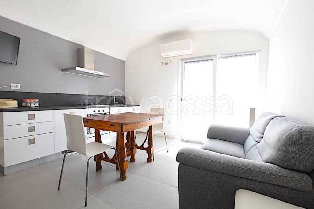 casa indipendente in vendita a Sorso
