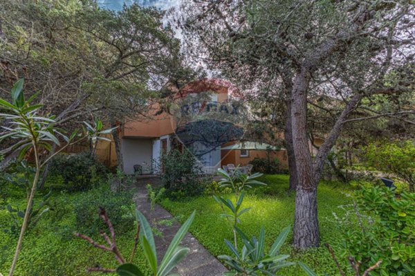 casa indipendente in vendita a Sorso