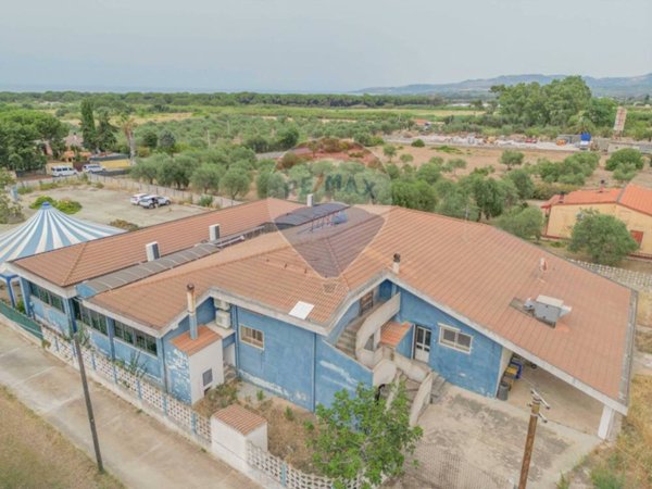 locale commerciale in vendita a Sorso
